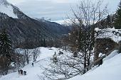 04-allievi del corso di scialpinismo, con il mitico istruttore, F. Maestrini 